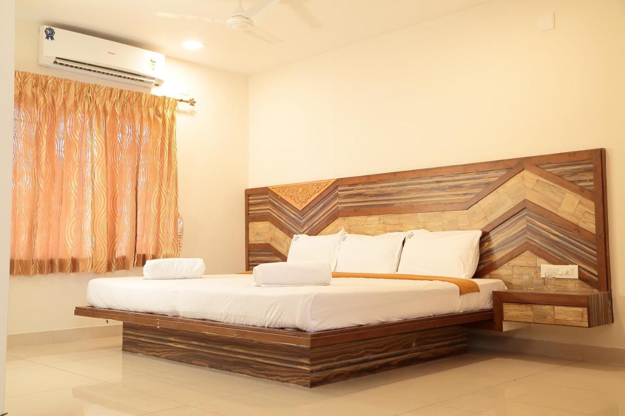 Annai In Saravana Bhavan Fine Stay And Restaurant Velankanni Exterior foto