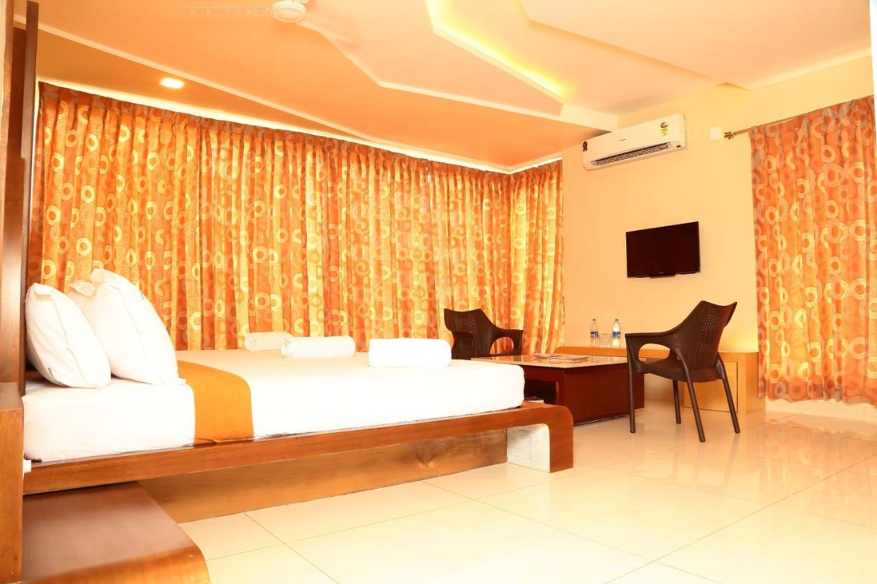 Annai In Saravana Bhavan Fine Stay And Restaurant Velankanni Exterior foto